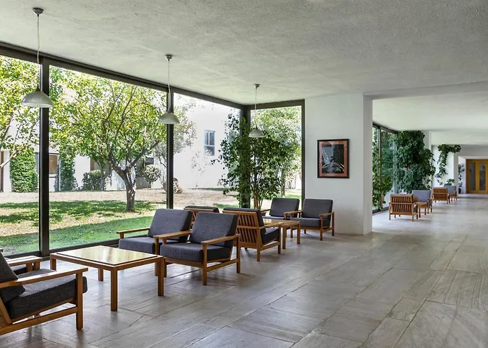 Отель Amalia Olympia 4*